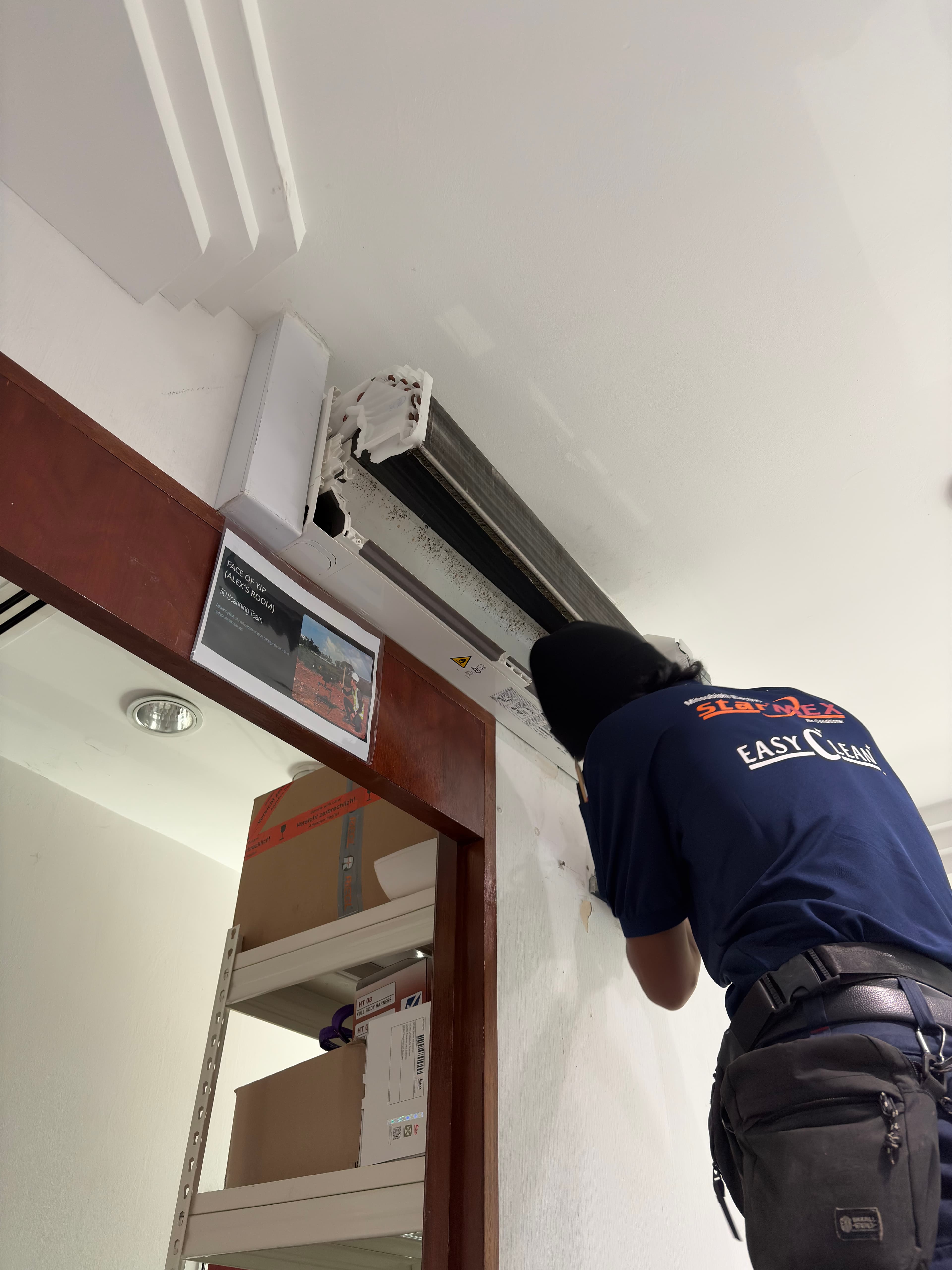 Image of an aircon